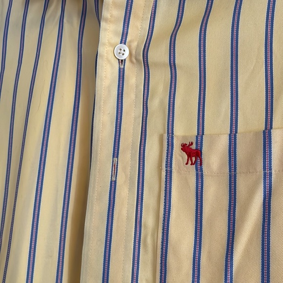 Abercrombie & Fitch Men’s button down - Picture 4 of 5
